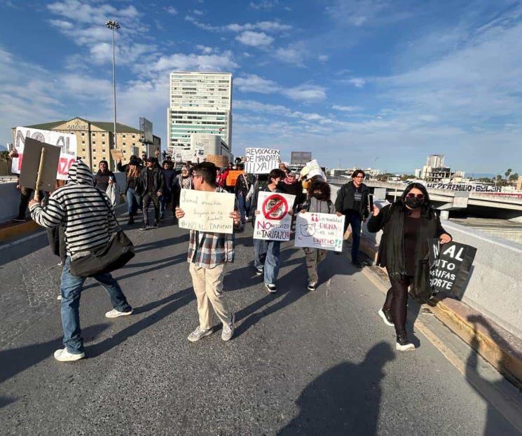 Se manifiestan contra el tarifazo en San Pedro