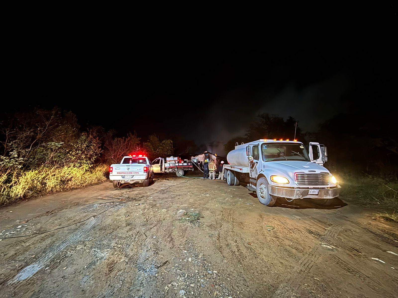 Una mujer de la tercera falleció luego de registrarse un incendio en su domicilio, a donde presuntamente habían hecho al interior un bracero para mitigar el frío, ayeren Montemorelos.