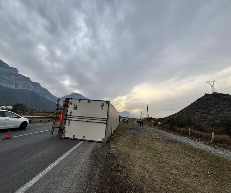 Vuelca en la Carretera a Saltillo
