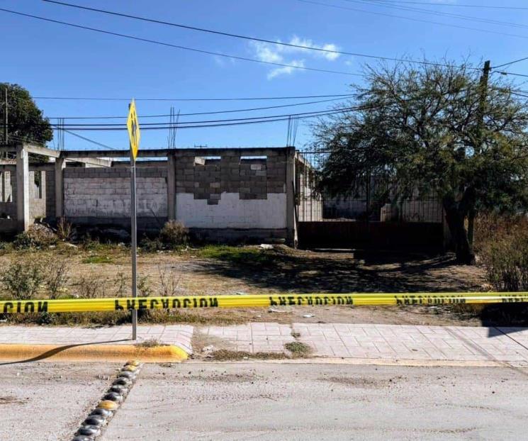 Descubren 2 cadáveres sepultados en Dr. Arroyo