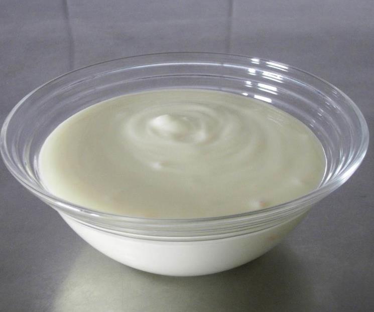 ¿Por qué el yogur natural es mejor que otras variedades?