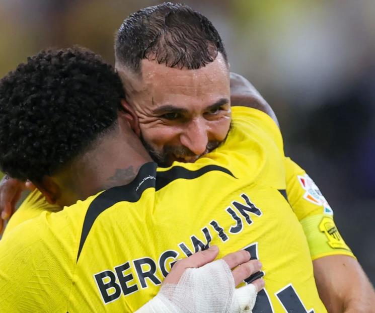 Mantiene Benzama al Al Ittihad en la pelea