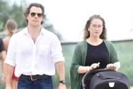 Comparte Henry Cavill primer paseo familiar