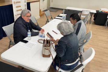 Atiende consulado mexicano a damnificados por incendios