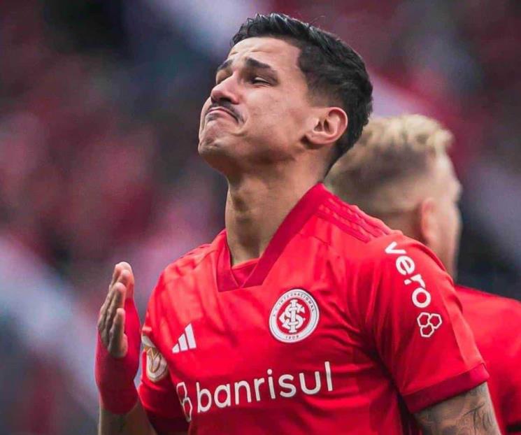 Habría aceptado Porto Alegre oferta de 5 mdd por Rómulo Zwarg