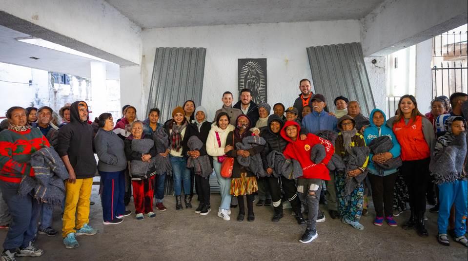 Lleva gobernador brigada de apoyo a vecinos de la Independencia