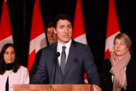 Trudeau advierte que Canadá responderá "con todo" a aranceles