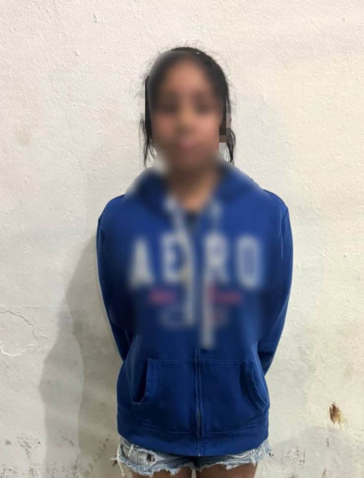 Tras ser acusada por  amenazar de muerte con un arma blanca a un adolescente, una menor de 13 años fue detenida por policías de Guadalupe.