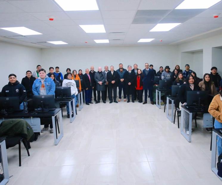 Regresan estudiantes con ánimos renovados a la UANL