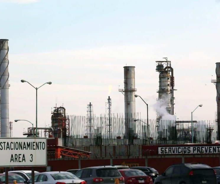Exigen diputados acciones contundentes contra refinería