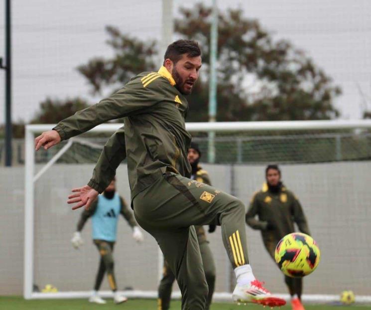Jugarían de inicio Gignac y Carioca ante Chivas 
