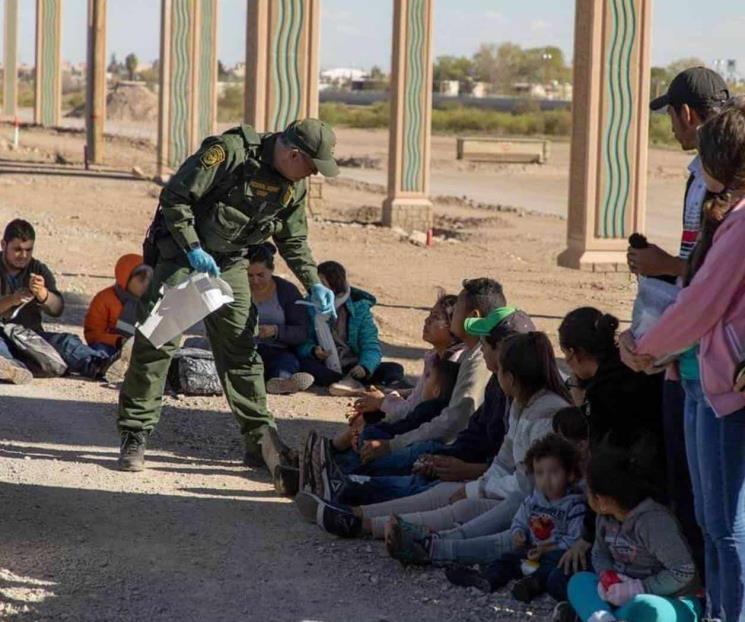 Agentes de ICE arrestan a 308 migrantes en Estados Unidos Agentes de ICE arrestan a 308 migrantes en Estados Unidos