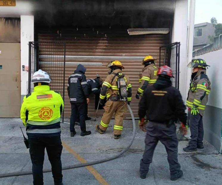 Arde negocio de compra-venta de autos