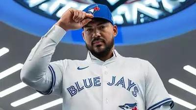 Santander firma con Toronto por 90 mdd