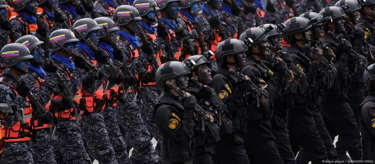 Cierra Caracas frontera con Brasil por ejercicios militares