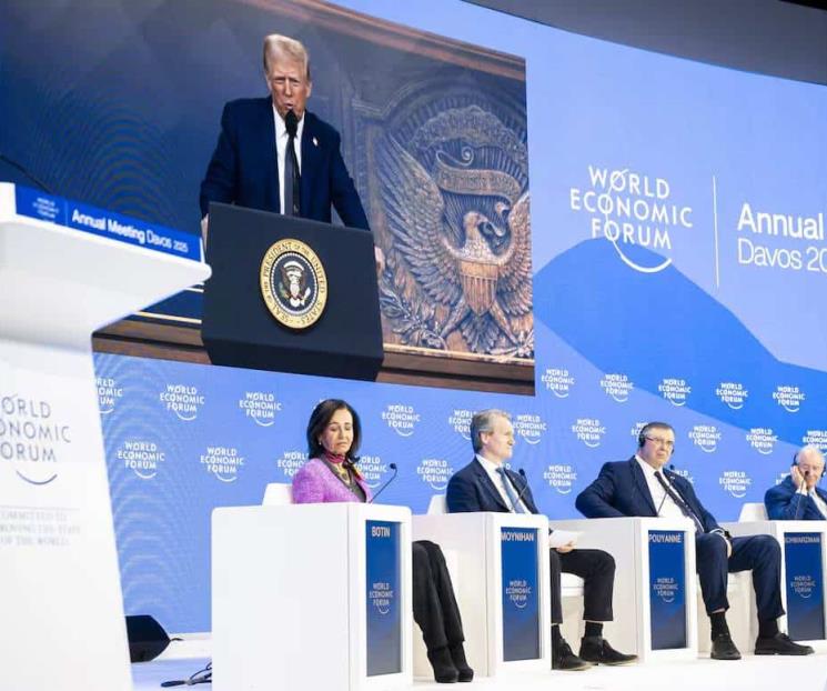 Fabriquen en EU o paguen aranceles, amaga Trump