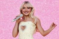 Confirman a Sabrina Carpenter y Shakira en Grammys Confirman a Sabrina Carpenter y Shakira en Grammys