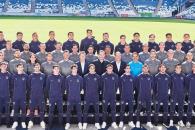 Carlos Salcedo posó en fotografía oficial de Rayados