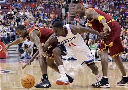 Se impone Filadelfia a Cleveland