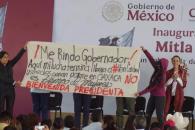 Increpa María Elena Ríos mitin federal en Oaxaca Increpa María Elena Ríos mitin federal en Oaxaca