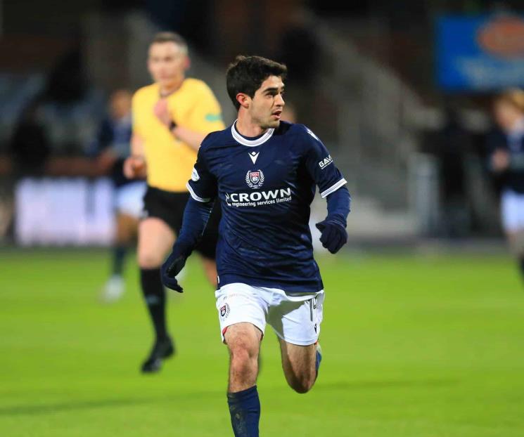 Rayados, expertos en debutar jóvenes que se van al futbol europeo