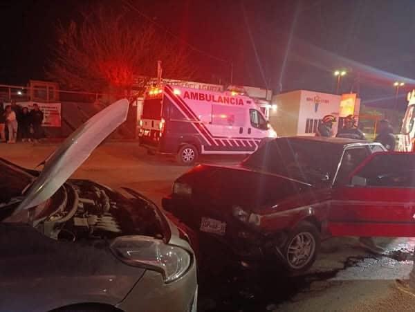 Choque deja un lesionado en Linares