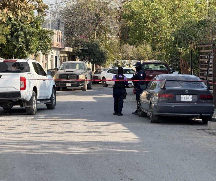 Ejecutan a mujer de al menos ocho tiros en calles de Santa Catarina