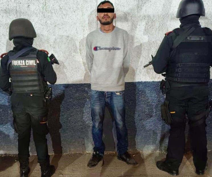 Detienen a sujeto con droga y armado