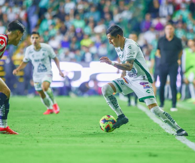 Vence el León a Chivas