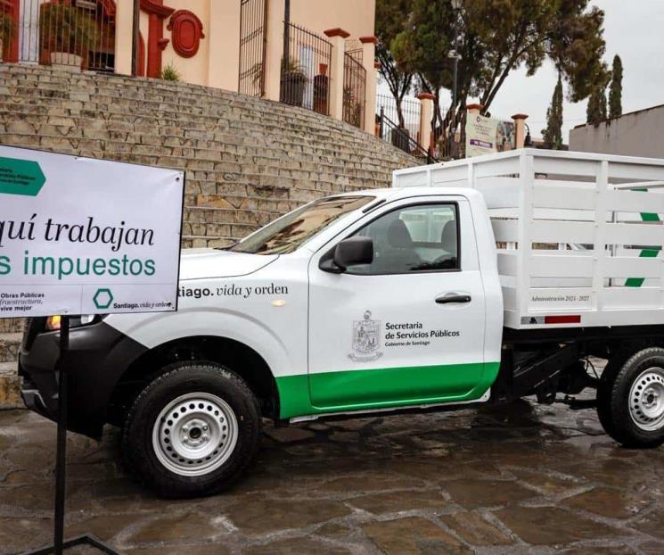 Concluye Santiago renovación de vehículos de Servicios Públicos