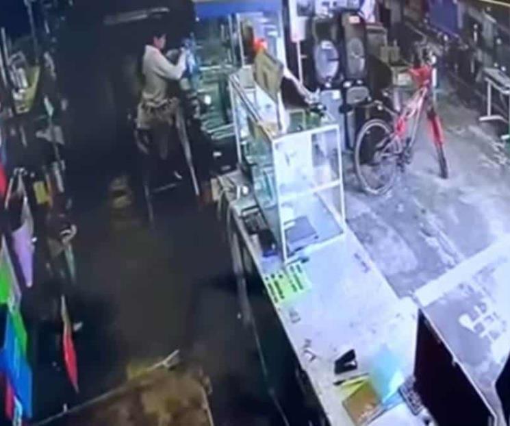 Asaltan bazar en García
