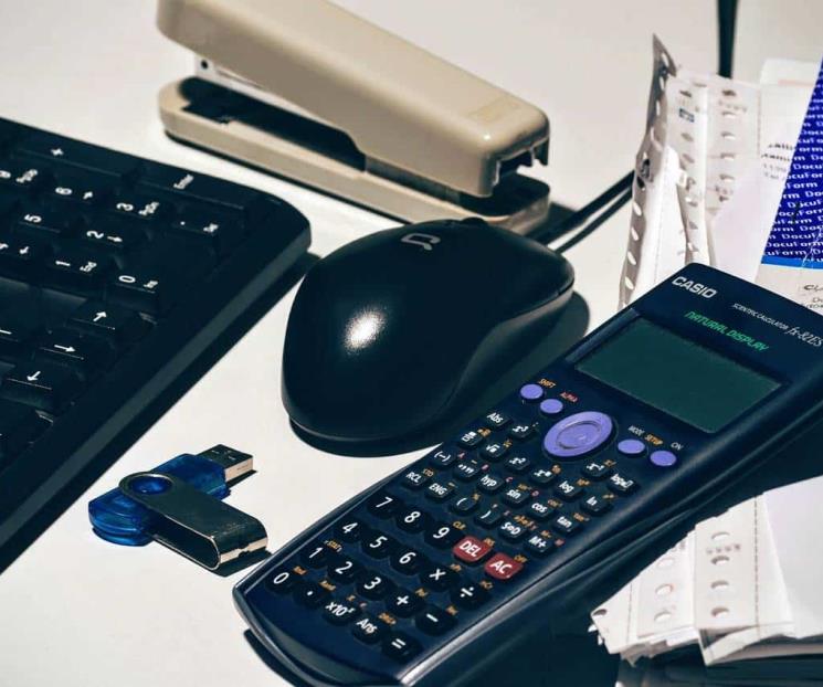 Los primeros trabajos que quedarán obsoletos por IA; Musk explica