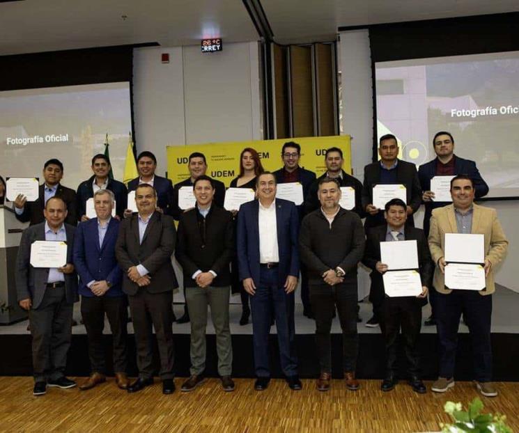 Culminan diplomado de Ternium University en la UDEM