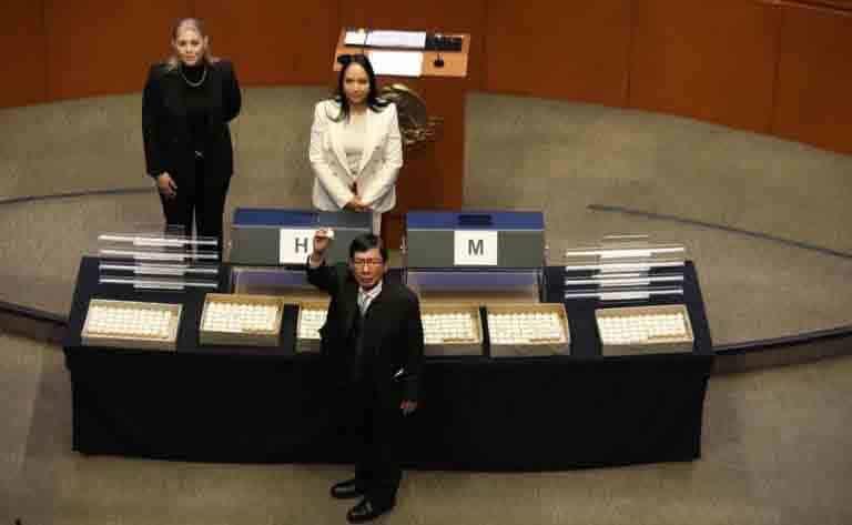 Se decide candidaturas a elección en siete horas y con dos tómbolas Se decide candidaturas a elección en siete horas y con dos tómbolas