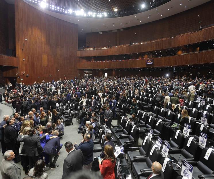 Legisladores de oposición piden renuncia de Rubén Rocha