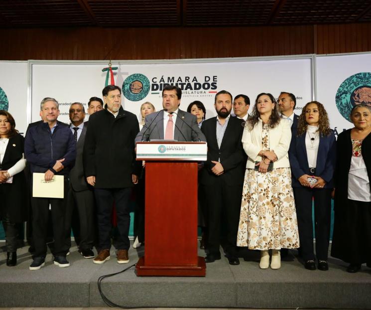 Cierran fila morenistas ante anuncio de aranceles
