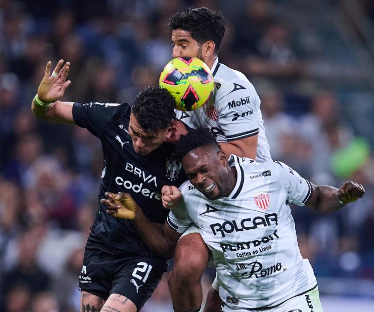 A Rayados no lo puedes perdonar: Larcamón sobre derrota