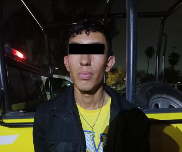 Detienen a dos con mariguana y cristal al poniente de Monterrey Detienen a dos con mariguana y cristal al poniente de Monterrey