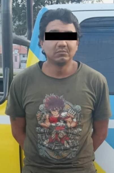 Machetea a su amigo por despertarlo para seguir tomando; es detenido