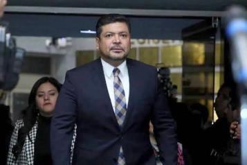 Se reintegra Luis Enrique Orozco a la vicefiscal&iacute;a