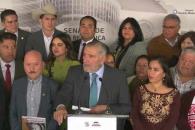 Evade Adán Augusto responder si presentó denuncias contra Monreal