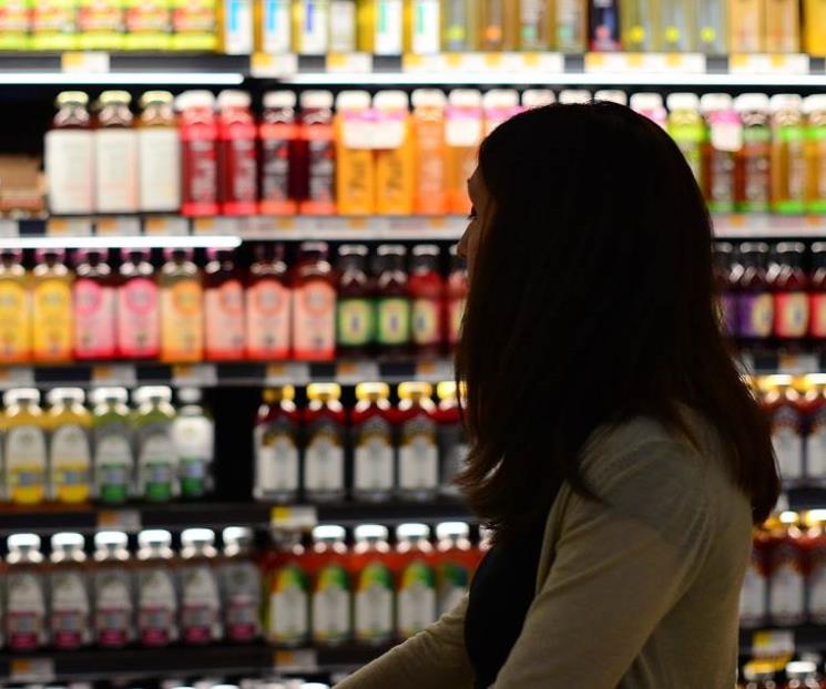 Retrocede la confianza del consumidor en enero