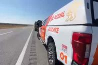 Cierran autopista por fuga de hidrocarburos