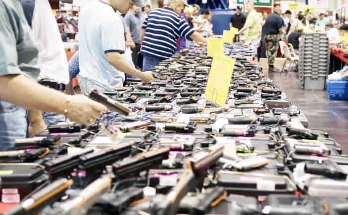 Busca México acabar con tráfico de armas