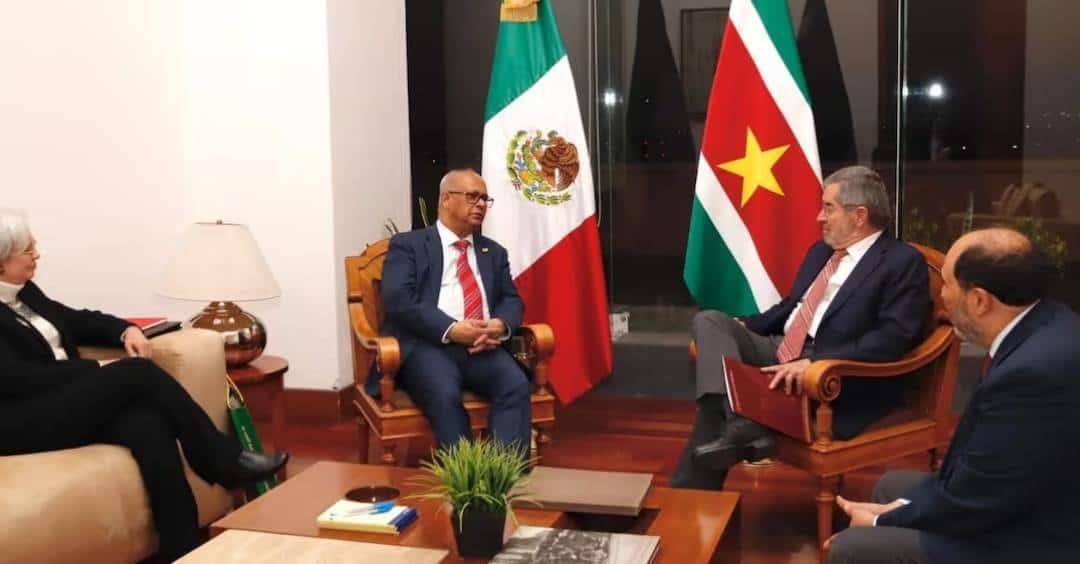 Canciller De la Fuente y ministro de Surinam revisan proyectos