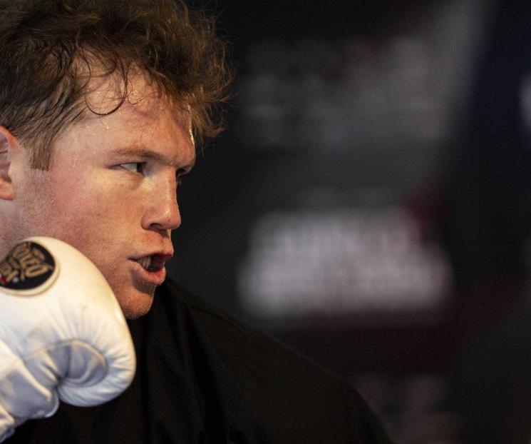 Le manda Crawford mensaje provocativo a Canelo Álvarez