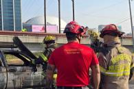 Se incendia auto en Morones Prieto Se incendia auto en Morones Prieto