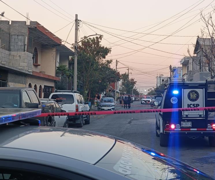 Irrumpen pistoleros en una casa; ejecutan a uno y hieren a dos