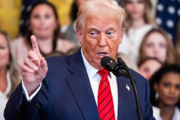 Molesto Trump ante pocas deportaciones