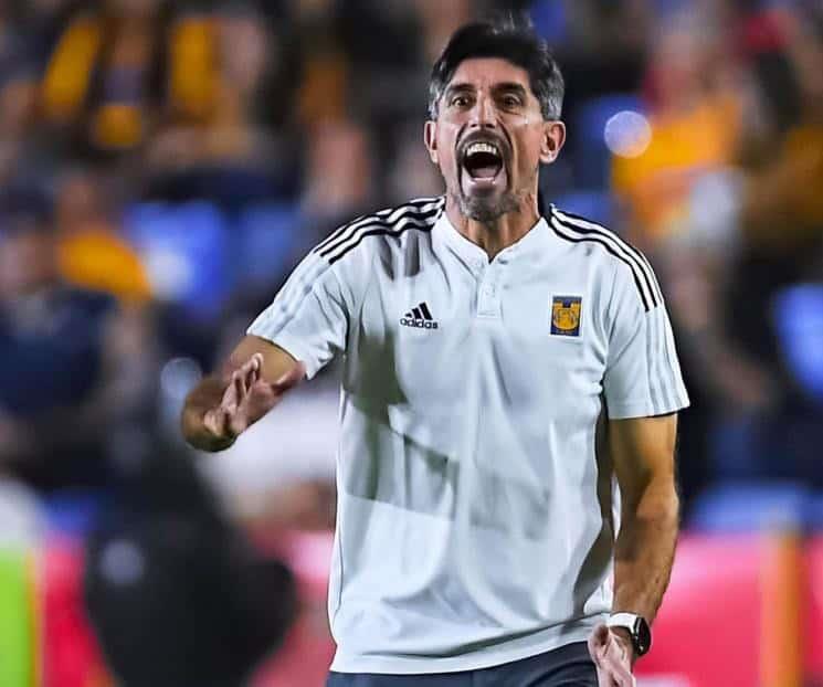 Señala Paunovic falta de compromiso en jugadores de Tigres